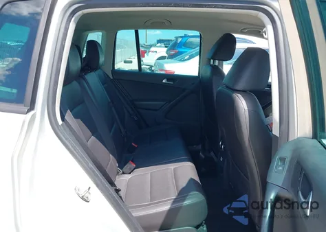 2015 Volkswagen Tiguan S/Se/Sel/R-Line z USA, uszkodzony, nr VIN WVGAV7AX6FW536950